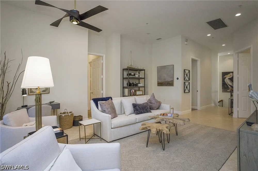 Tesoro Lane #3-203 Naples, FL 34114