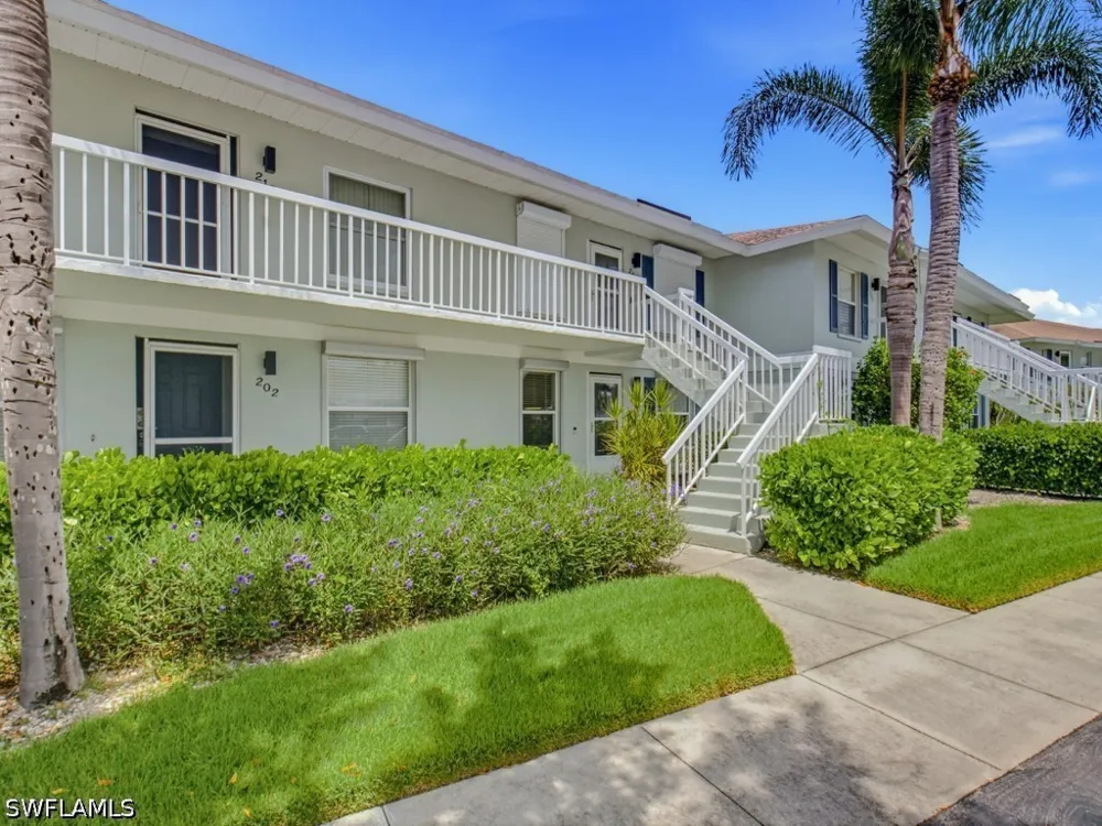Mainsail Drive #203 Naples, FL 34114