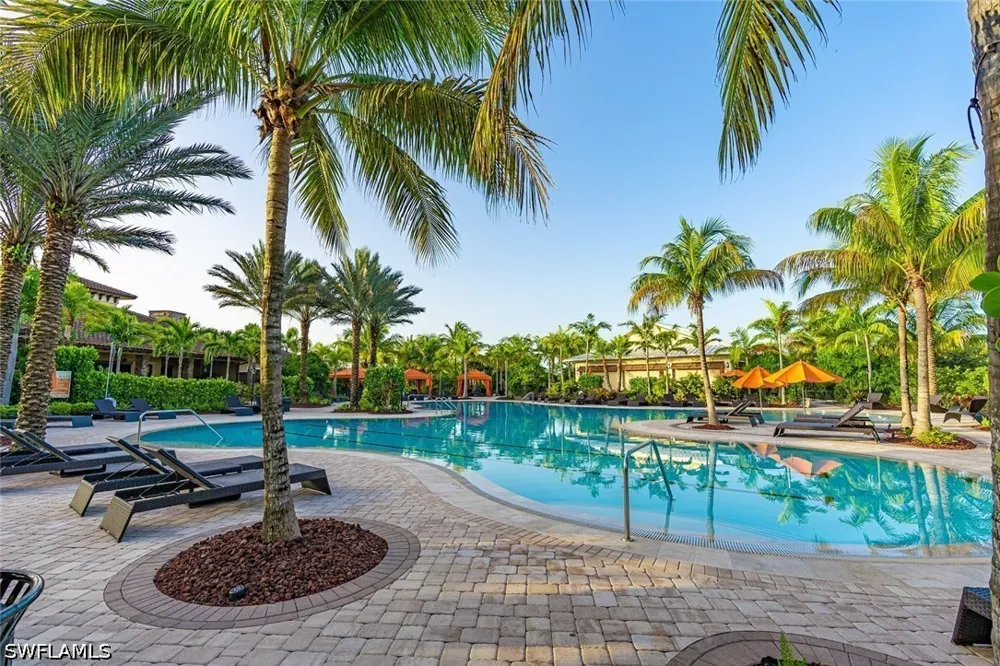 Benvenuto Court #204 Naples, FL 34119