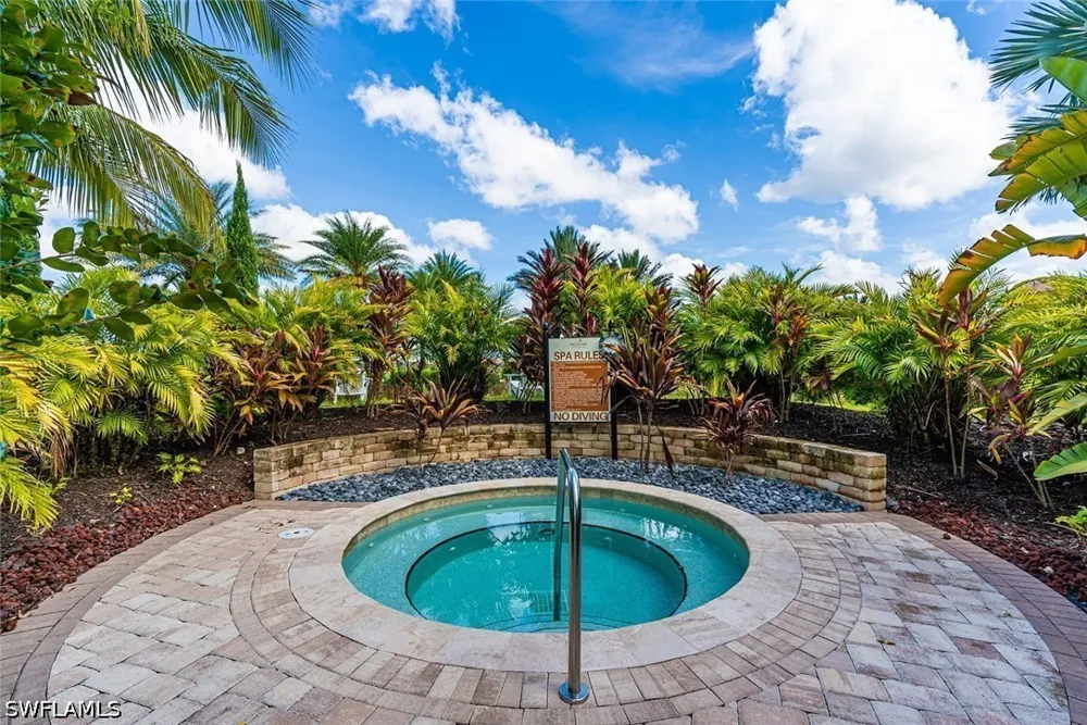 Benvenuto Court #204 Naples, FL 34119