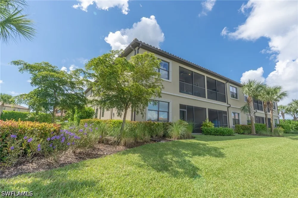 Benvenuto Court #204 Naples, FL 34119