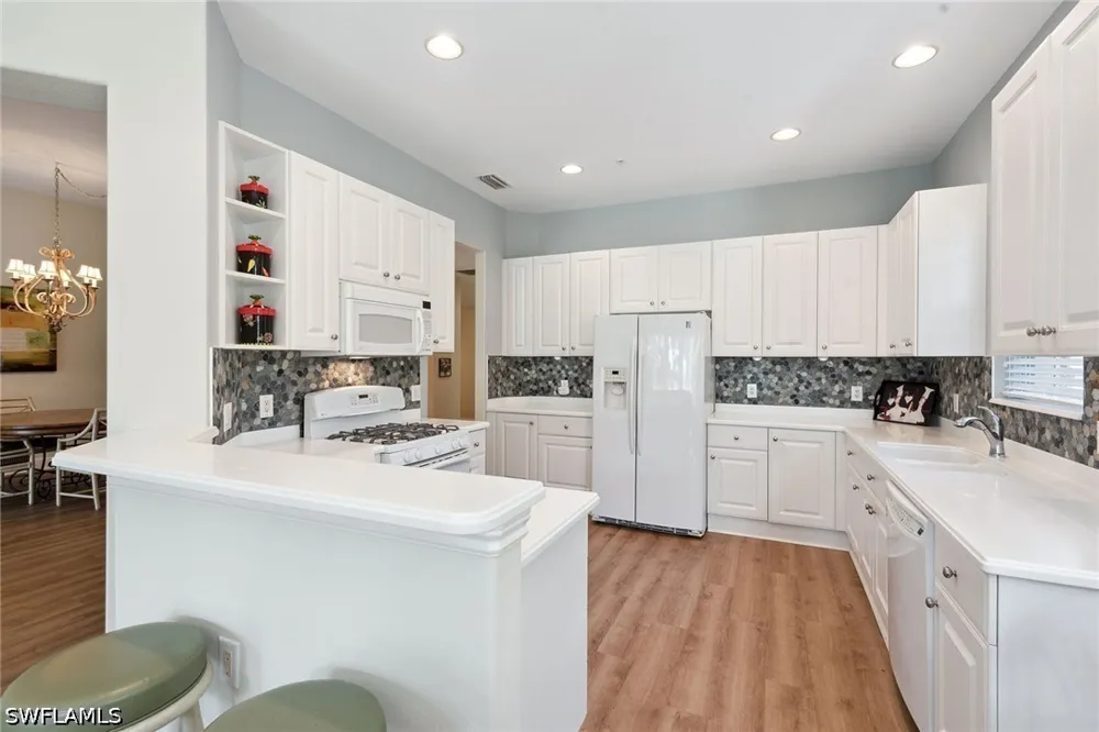 Aviamar Circle #101 Naples, FL 34114