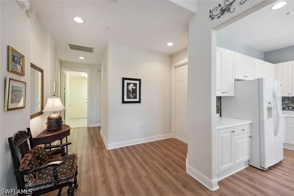 Aviamar Circle #101 Naples, FL 34114