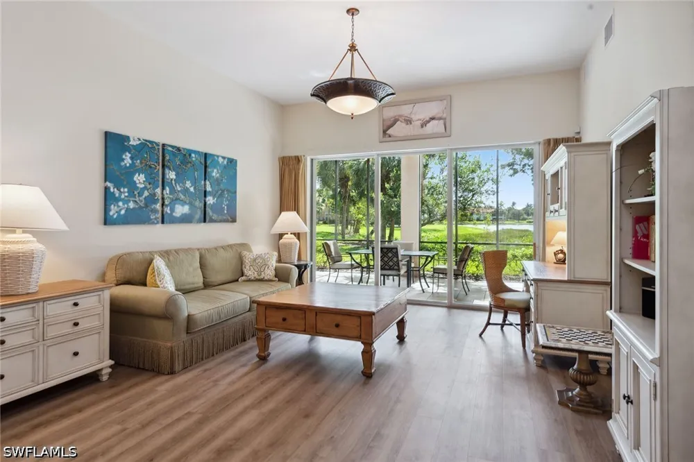 Aviamar Circle #101 Naples, FL 34114