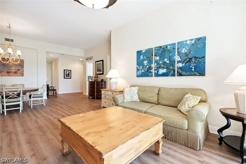 Aviamar Circle #101 Naples, FL 34114