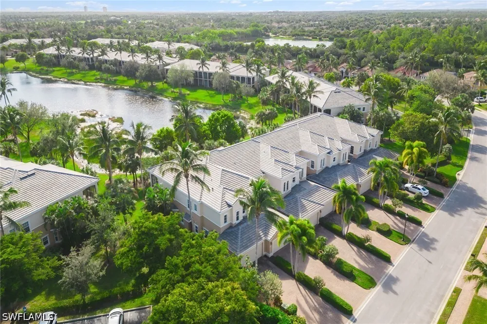 Aviamar Circle #101 Naples, FL 34114