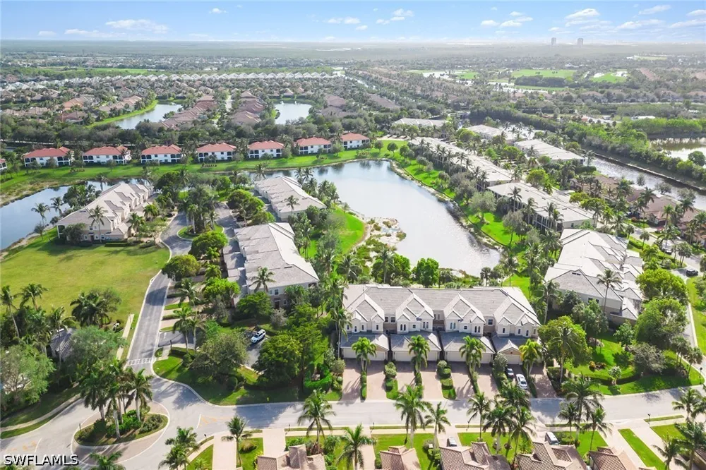 Aviamar Circle #101 Naples, FL 34114