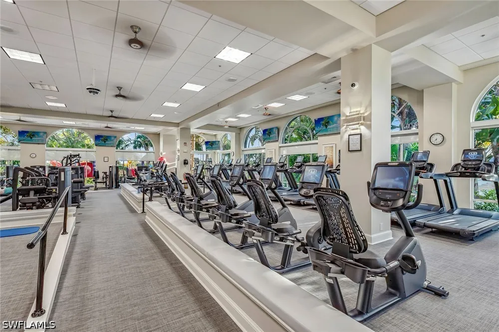 Aviamar Circle #101 Naples, FL 34114