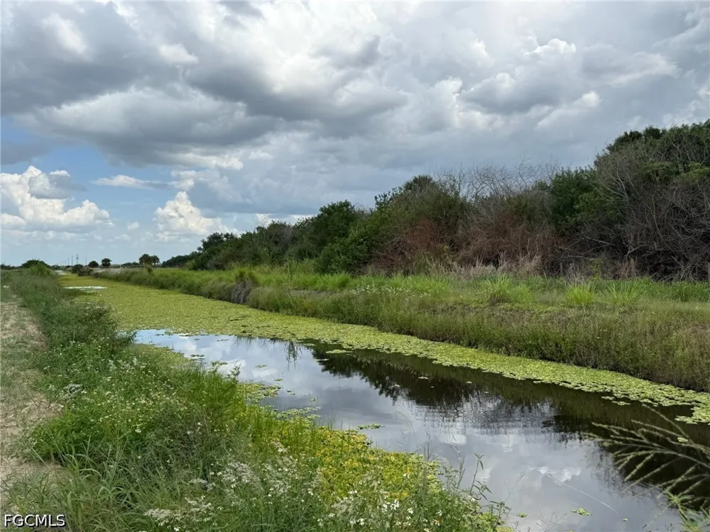 1st Road Labelle, FL 33935