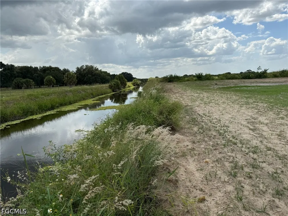 1st Road Labelle, FL 33935