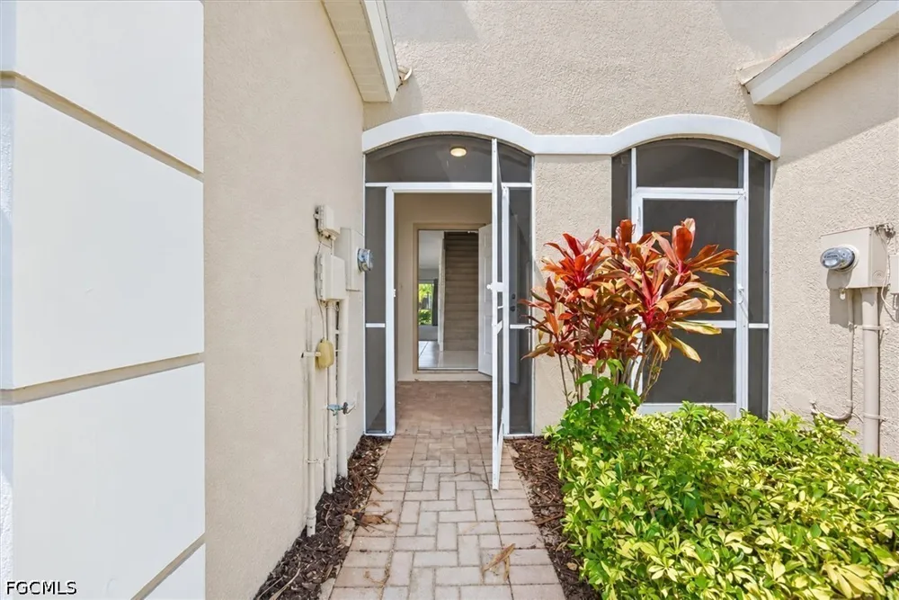 Weeping Willow Court Cape Coral, FL 33909