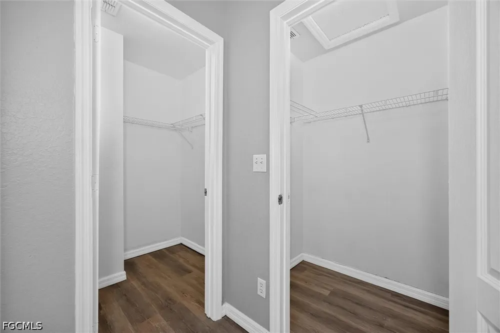 Weeping Willow Court Cape Coral, FL 33909