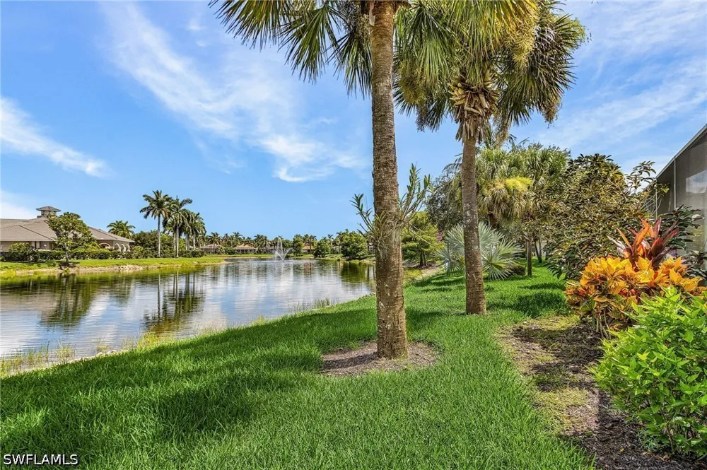 Manchester Drive Naples, FL 34114