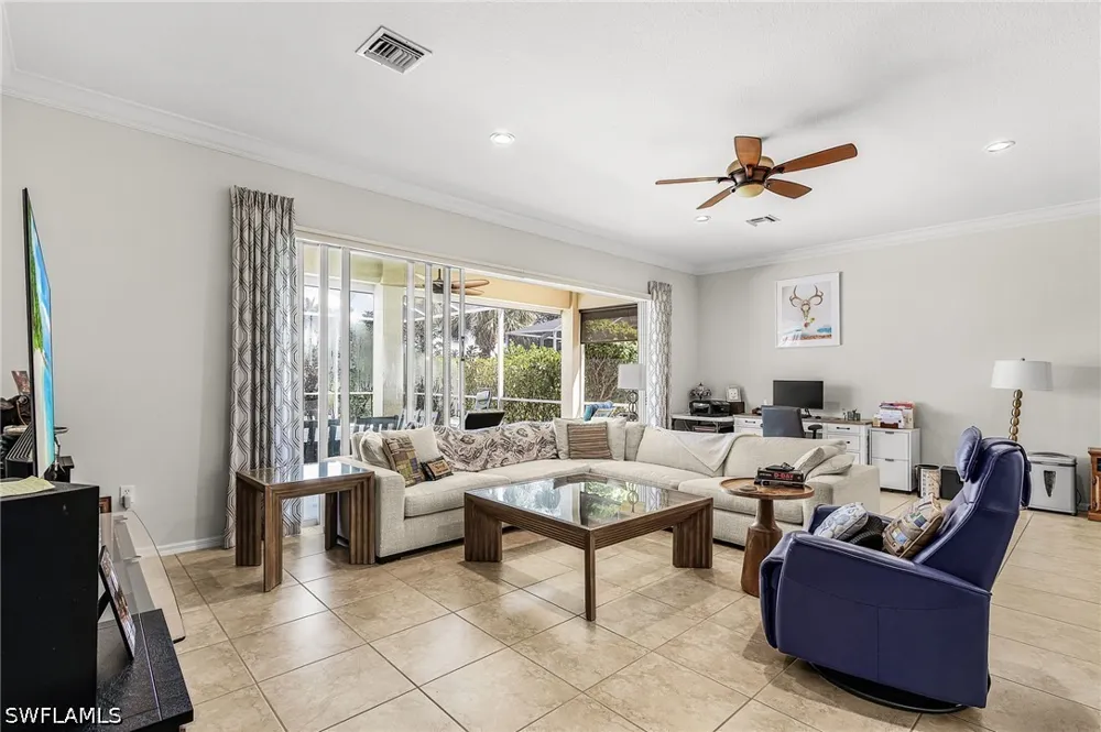 Manchester Drive Naples, FL 34114