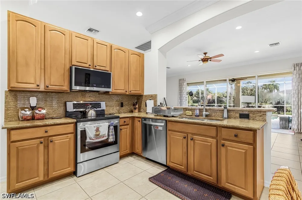 Manchester Drive Naples, FL 34114