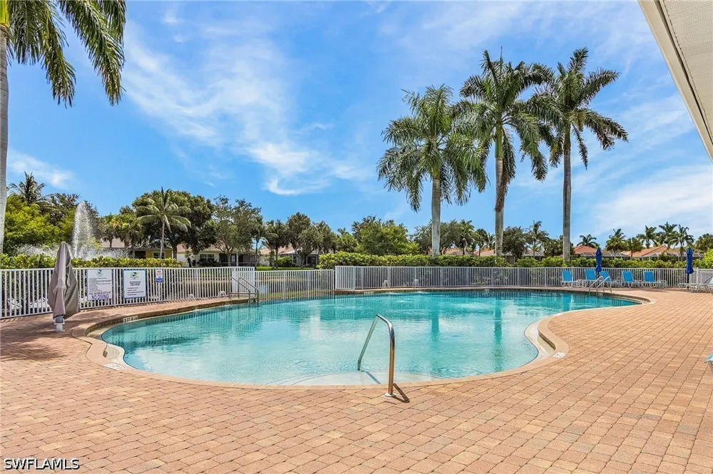 Manchester Drive Naples, FL 34114