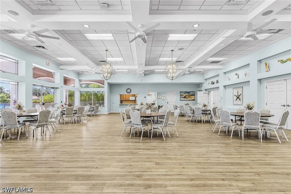 Manchester Drive Naples, FL 34114