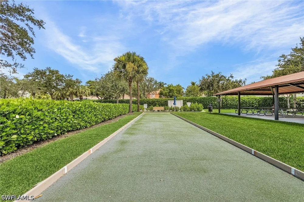 Manchester Drive Naples, FL 34114