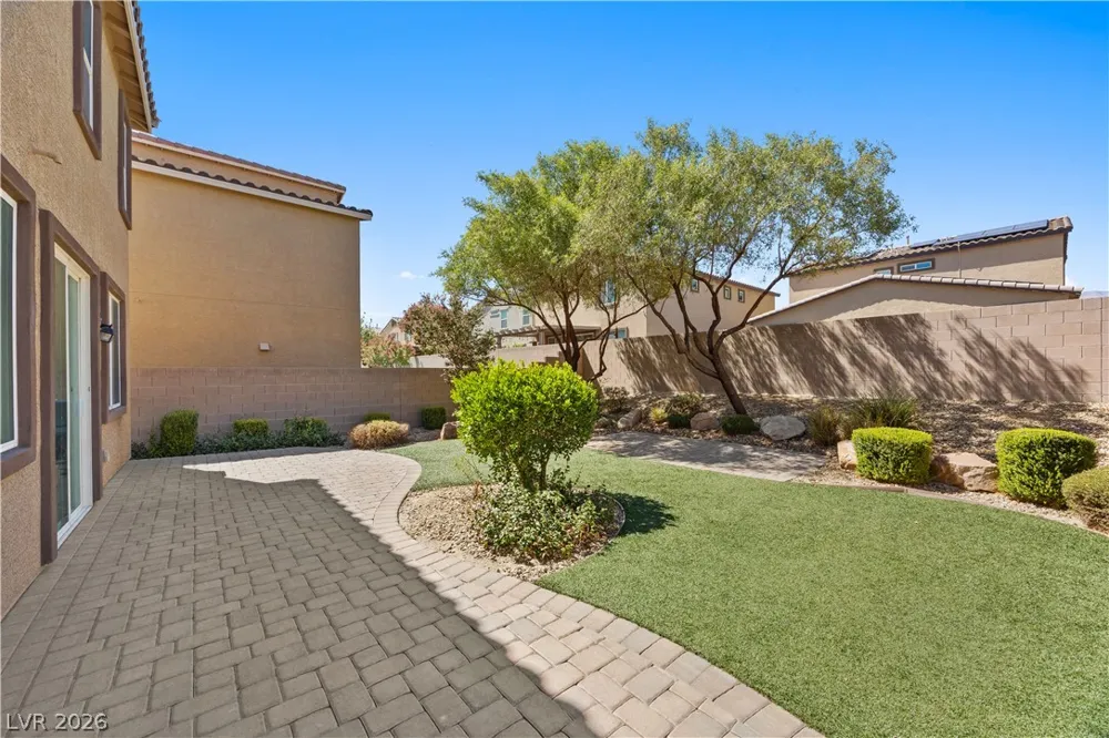 4424 Stardusk Falls Avenue North Las Vegas, NV 89084