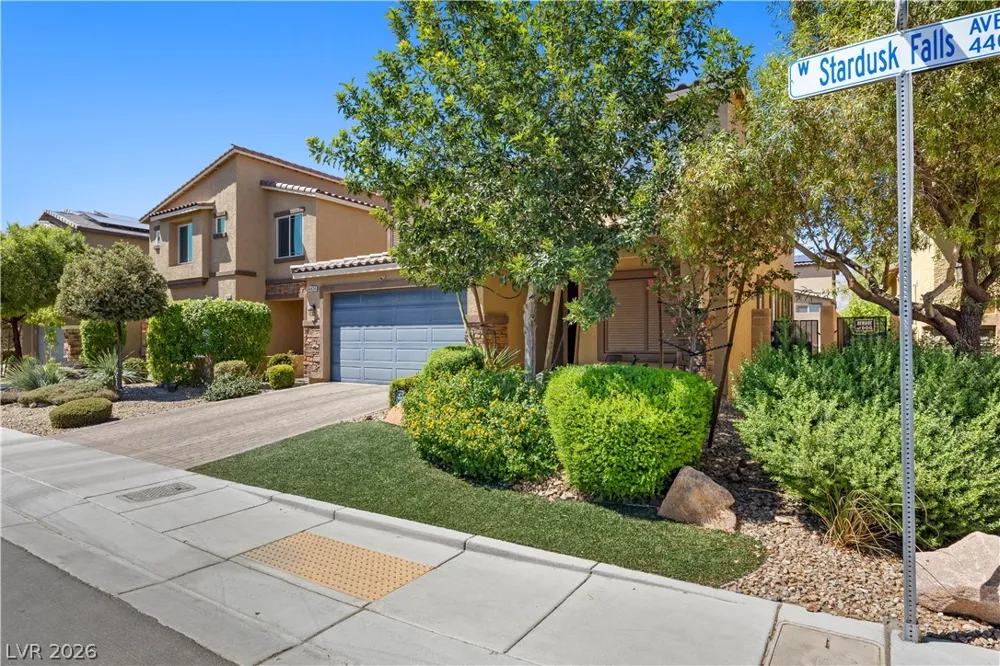 4424 Stardusk Falls Avenue North Las Vegas, NV 89084