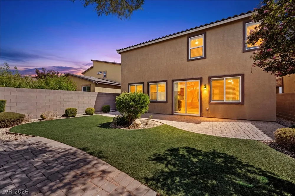 4424 Stardusk Falls Avenue North Las Vegas, NV 89084