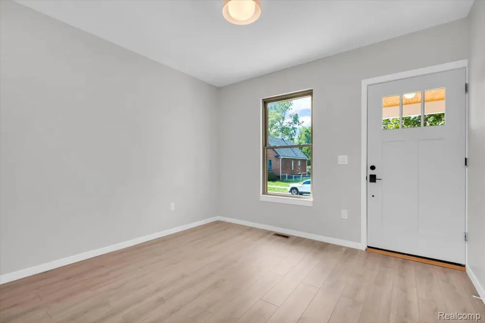6172 16th Street Detroit City, MI 48208