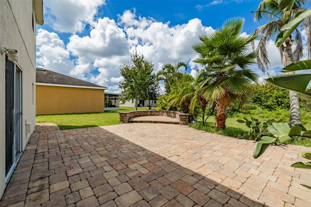 12206 FAIRLAWN Riverview, FL 33579