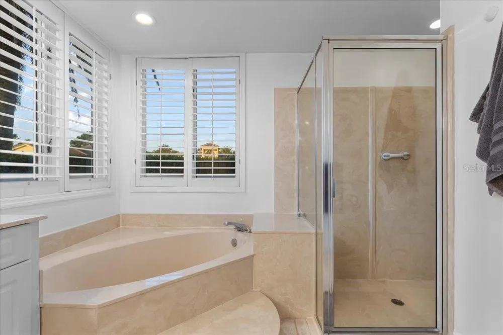 13 BAY POINT DRIVE Ormond Beach, FL 32174