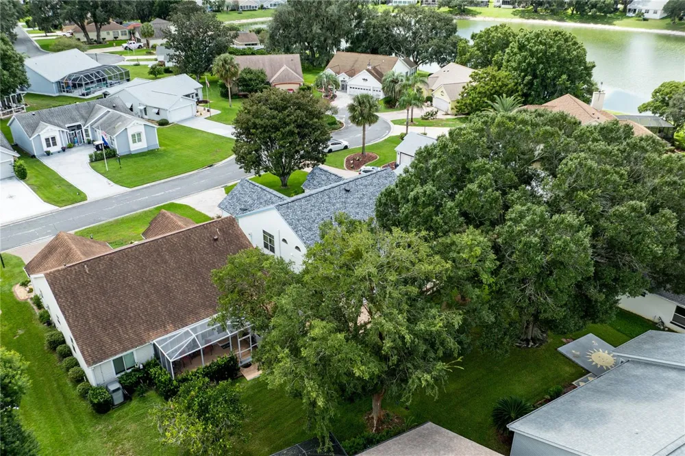 1009 LA MESA LANE Lady Lake, FL 32159
