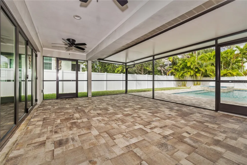 5009 W NEPTUNE WAY Tampa, FL 33609