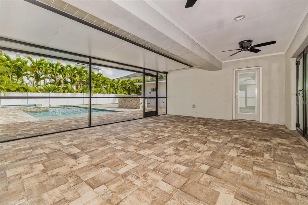 5009 W NEPTUNE WAY Tampa, FL 33609