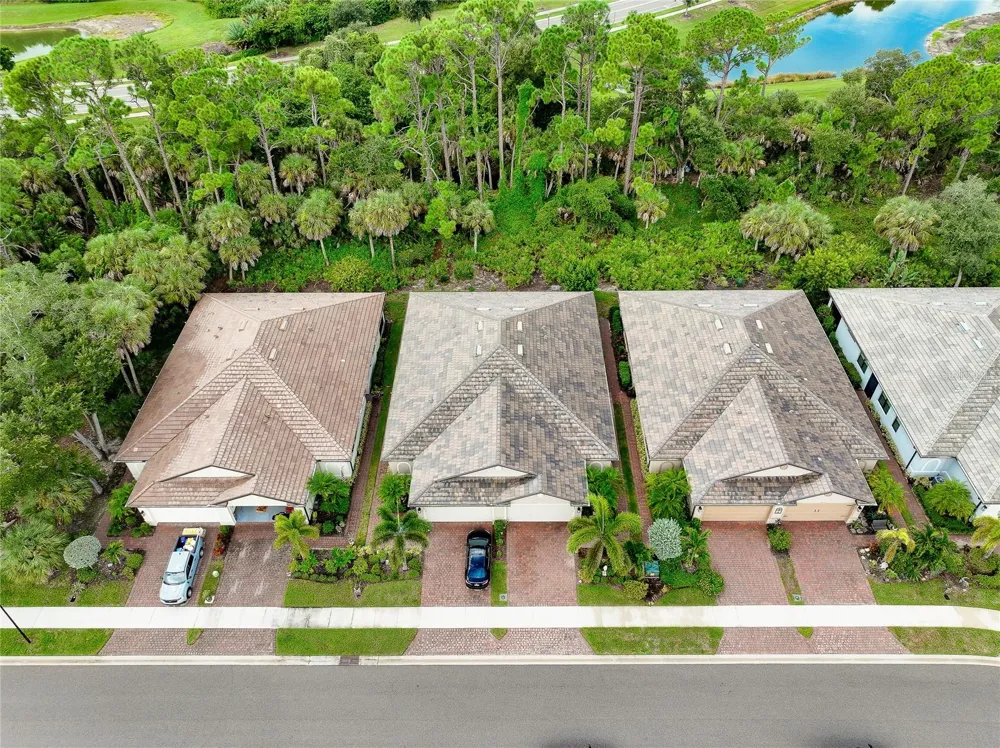20555 SAINT KITTS WAY Venice, FL 34293