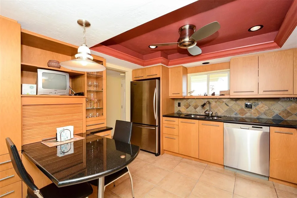 3804 GULF OF MEXICO DRIVE #B-402 Longboat Key, FL 34228