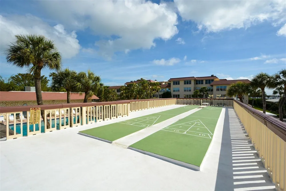 3804 GULF OF MEXICO DRIVE #B-402 Longboat Key, FL 34228