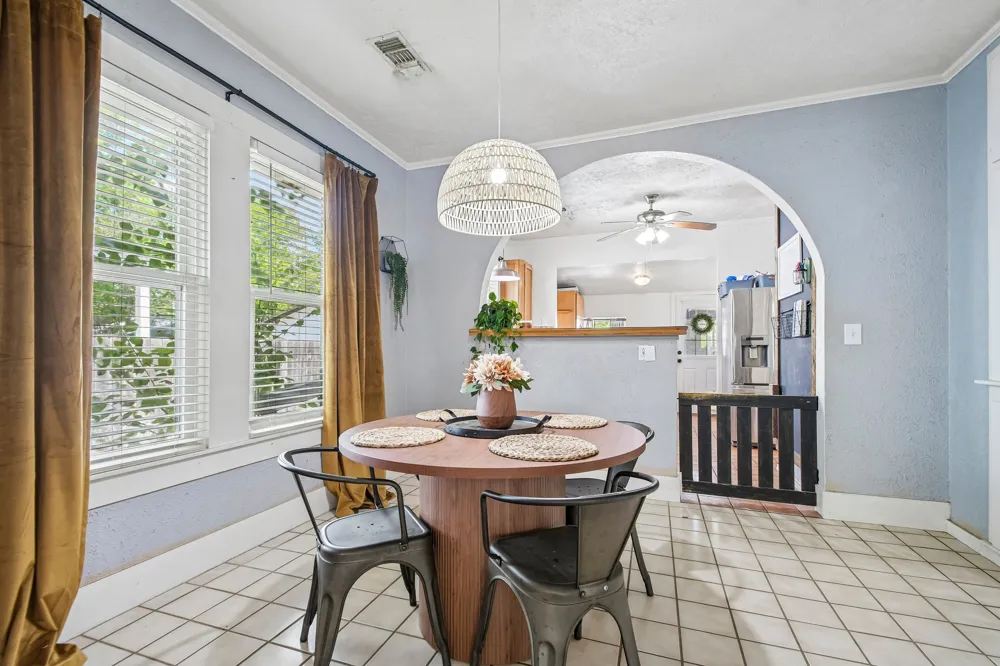 802 Hudgins Street Smithville, TX 78957