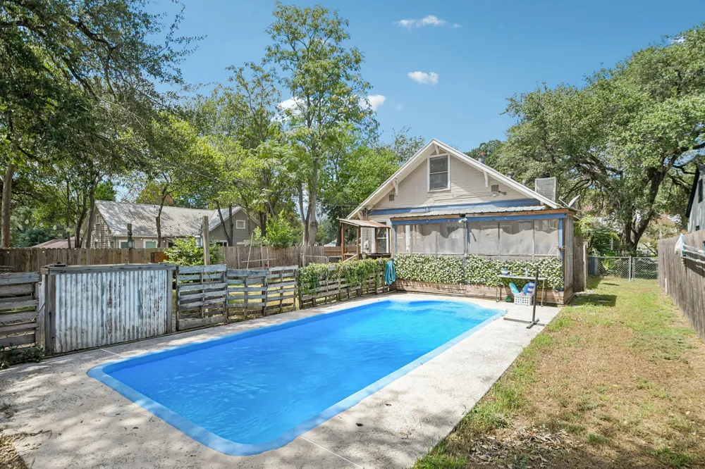 802 Hudgins Street Smithville, TX 78957