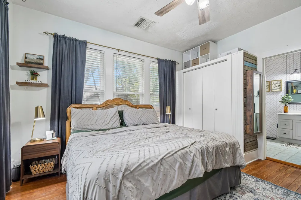802 Hudgins Street Smithville, TX 78957