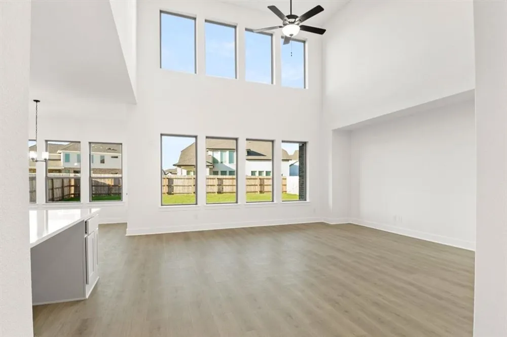 373 Hollister Drive Liberty Hill, TX 78642