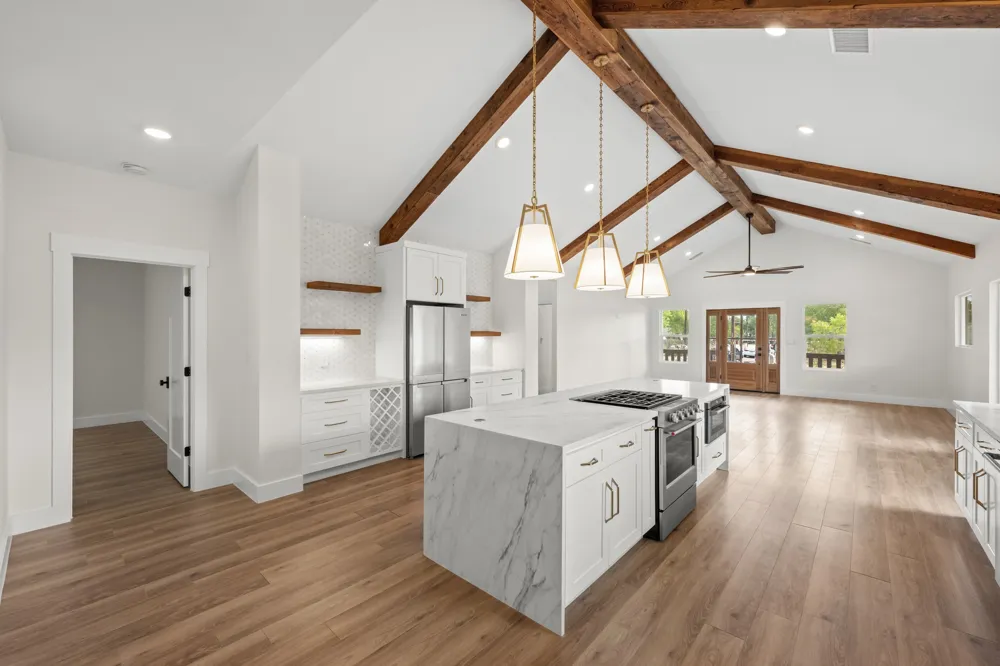 2102 S Church Street Georgetown, TX 78626