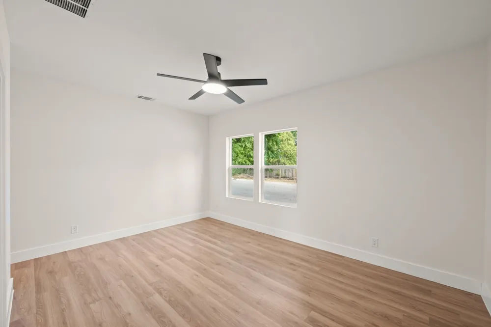 2102 S Church Street Georgetown, TX 78626