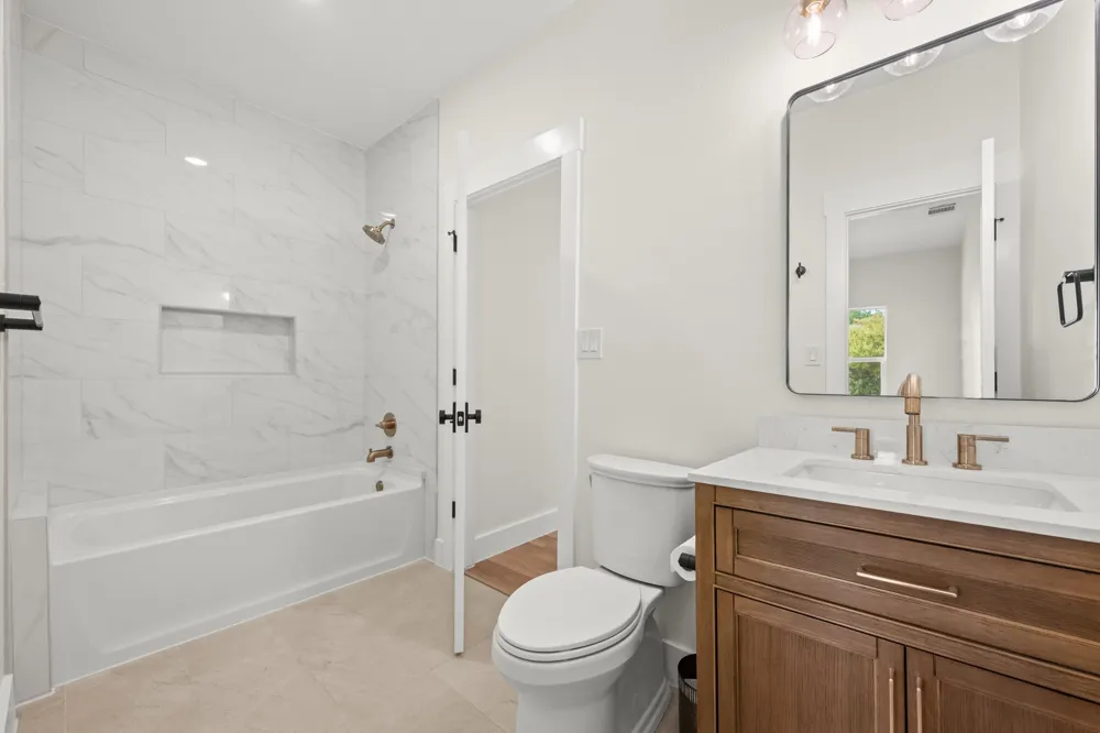 2102 S Church Street Georgetown, TX 78626