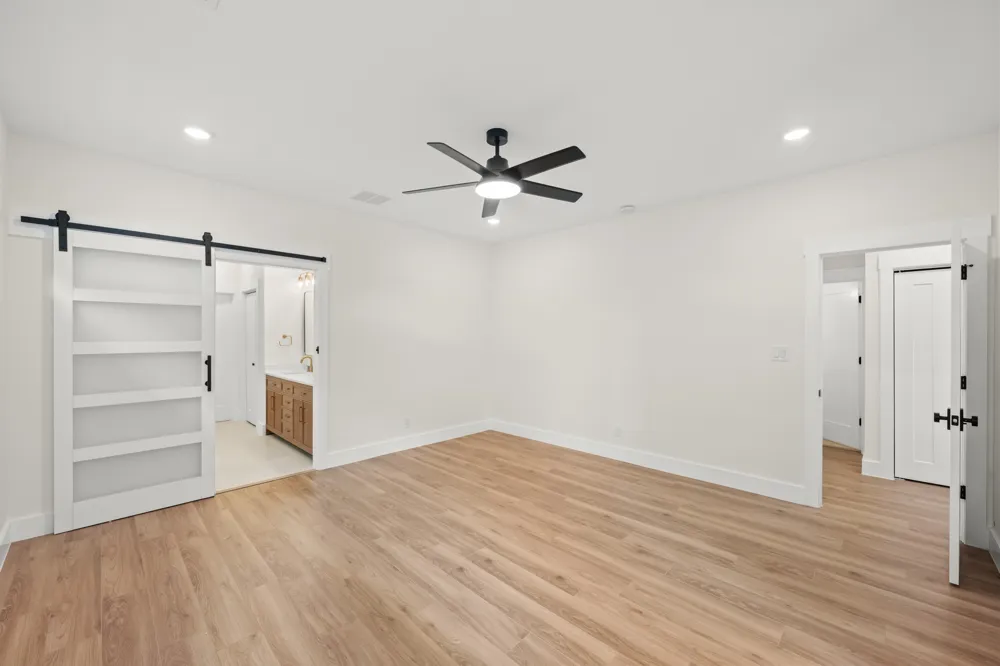 2102 S Church Street Georgetown, TX 78626