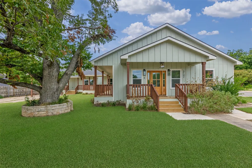 2102 S Church Street Georgetown, TX 78626