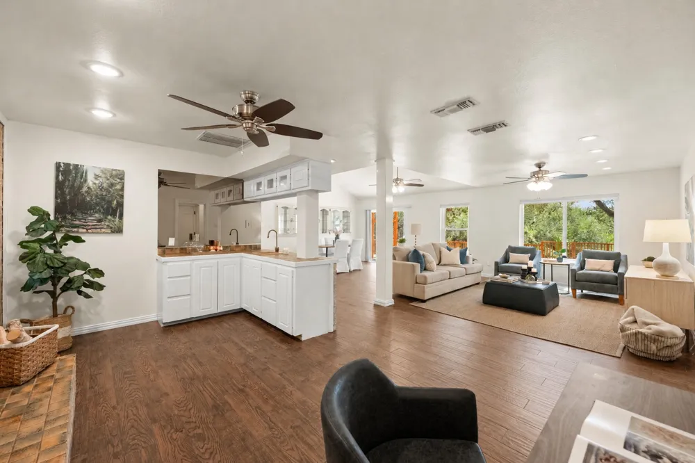 224 Hurst Creek Road Lakeway, TX 78734
