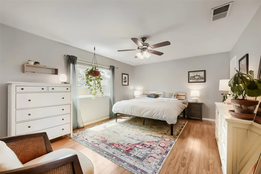 215 Cloudview Drive Austin, TX 78745