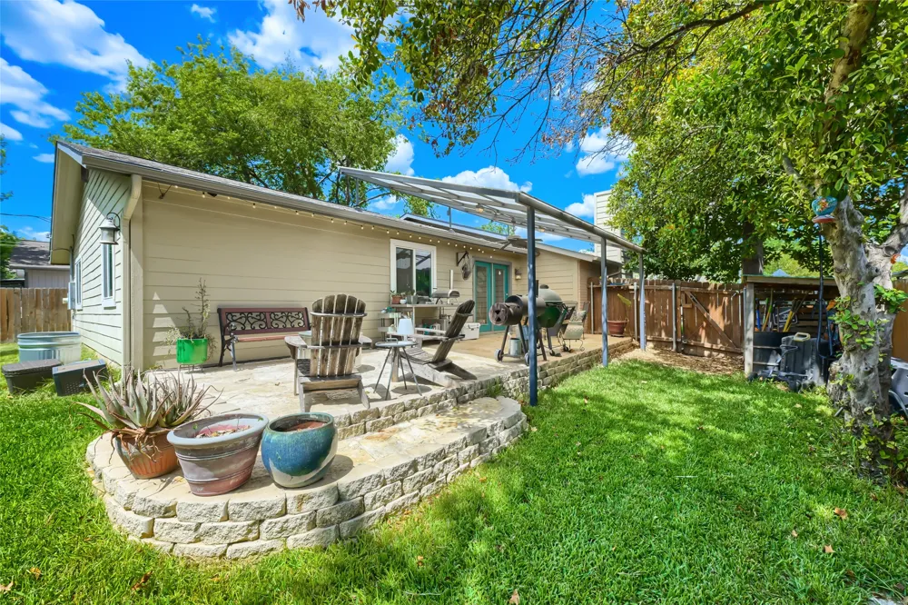 215 Cloudview Drive Austin, TX 78745