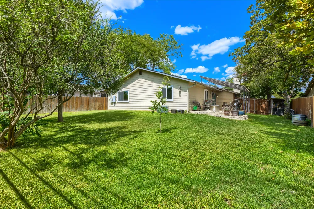 215 Cloudview Drive Austin, TX 78745
