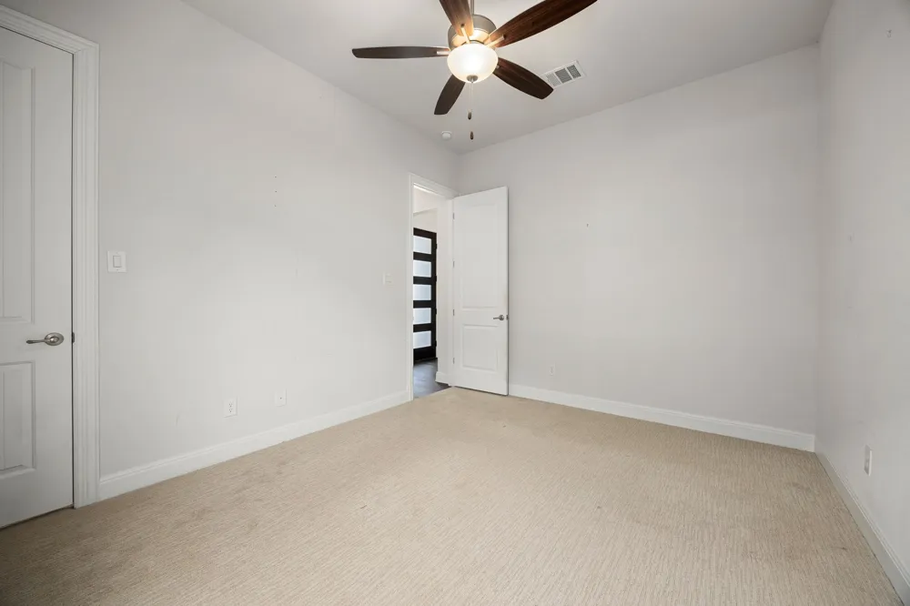 602 Pulitzer Drive Hutto, TX 78634