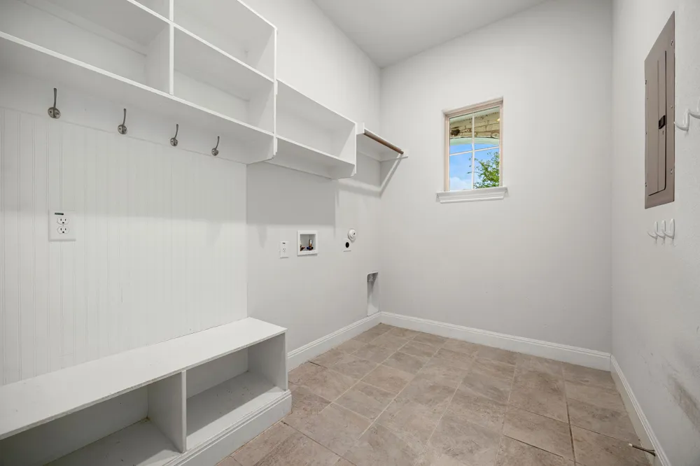 602 Pulitzer Drive Hutto, TX 78634