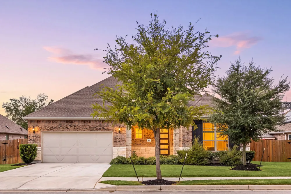 602 Pulitzer Drive Hutto, TX 78634